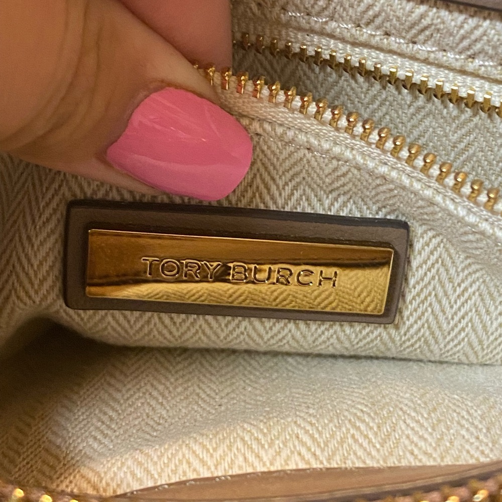 Tory Burch KIRA CHEVRON CONVERTIBLE SHOULDER BAG & Matching Wallet Classic Taupe - Picture 4 of 6